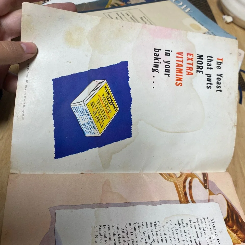 Vintage 1943 Fleischmanns Yeast The Bread Basket Recipe Booklet Cookbook WWII